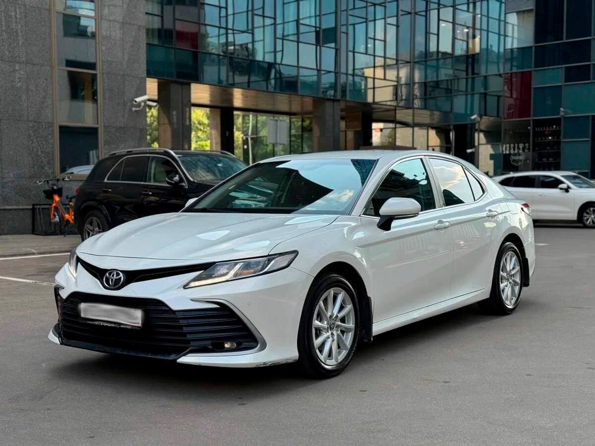 Toyota Camry аренда